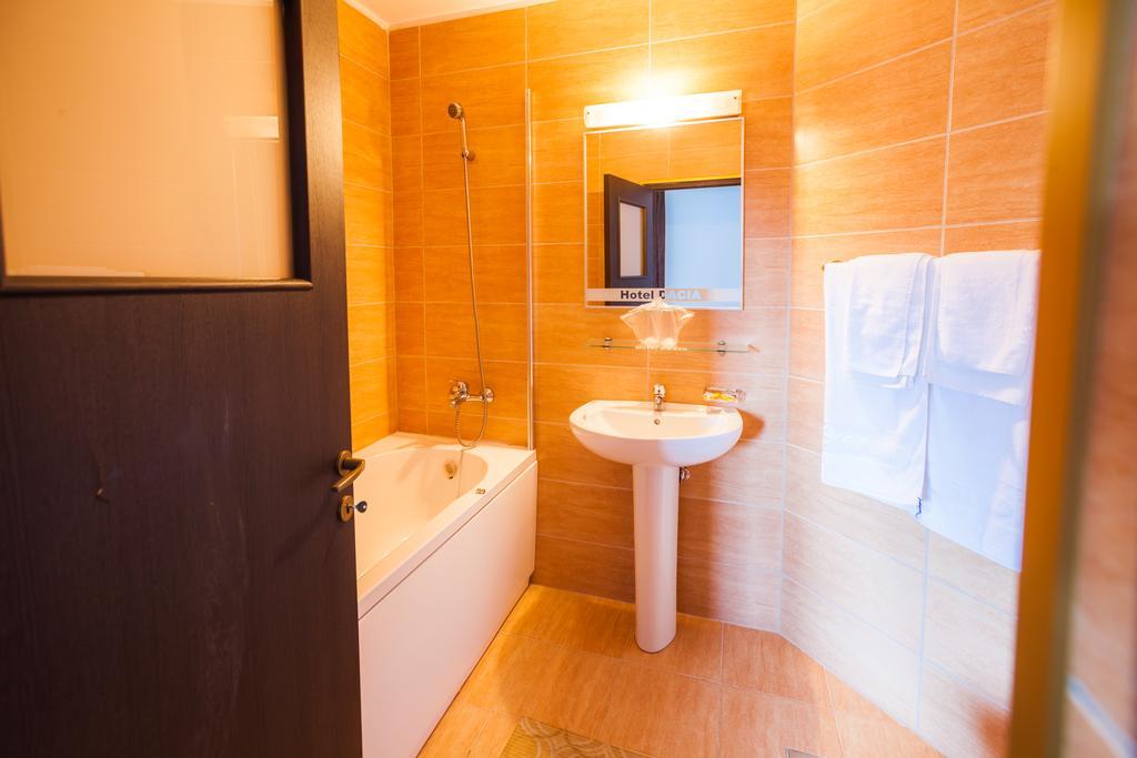 Dacia Hotel Băile Herculane Eksteriør billede
